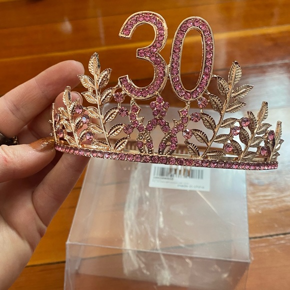 Accessories - “30” crown rose gold and pink